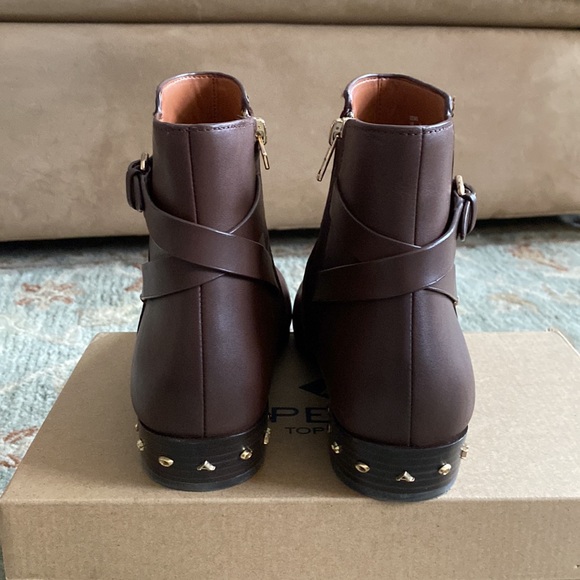 ✖️SOLD✖️Like-New Leather Coach Zip-up Booties - Brown - 7W - Picture 8 of 11